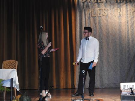 Prireditev Druži naju ples in petje z mednarodno udeležbo 9